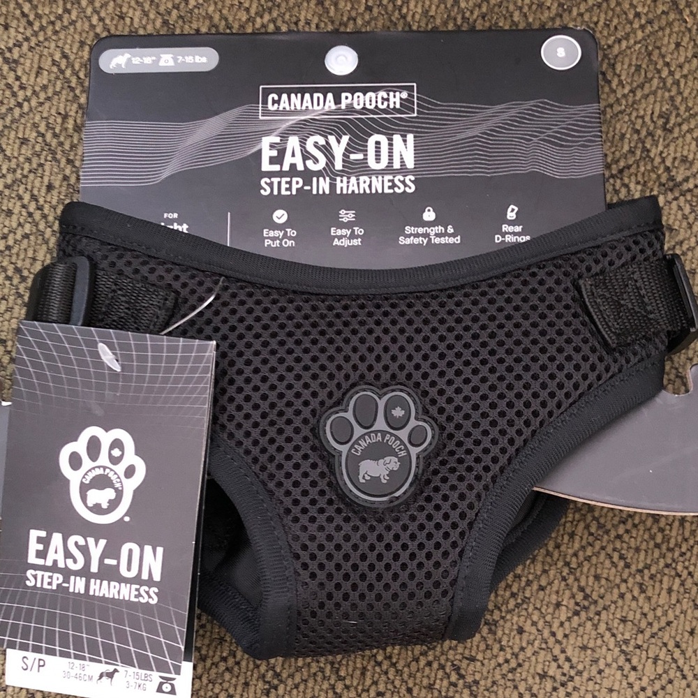 Canada Pooch Easy-On Step-In Black Dog Harness - New
